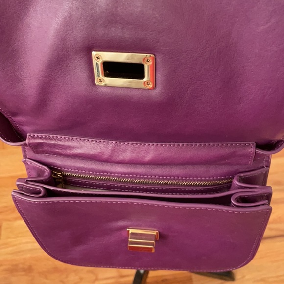 Tory Burch Crossbody Bag - Picture 6 of 10